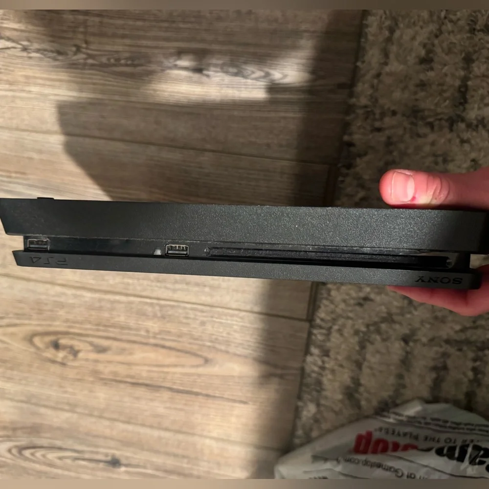 Sony PlayStation 4